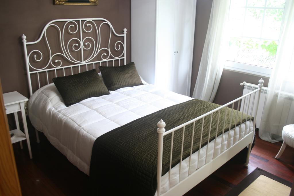 Bed and Breakfast Agro Da Gandarela Teo Habitación foto