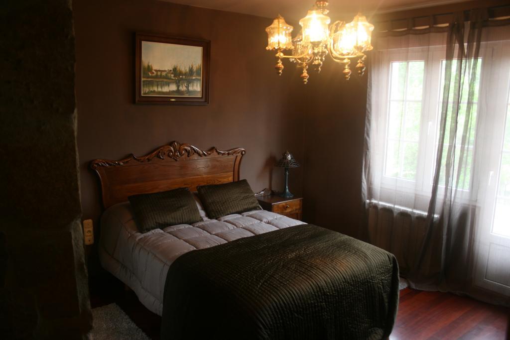 Bed and Breakfast Agro Da Gandarela Teo Habitación foto